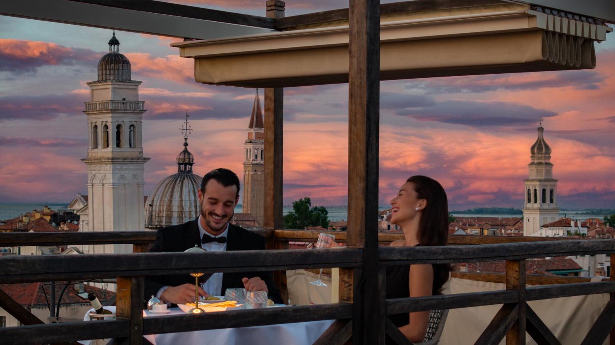 Londra Palace Venezia Eksteriør bilde