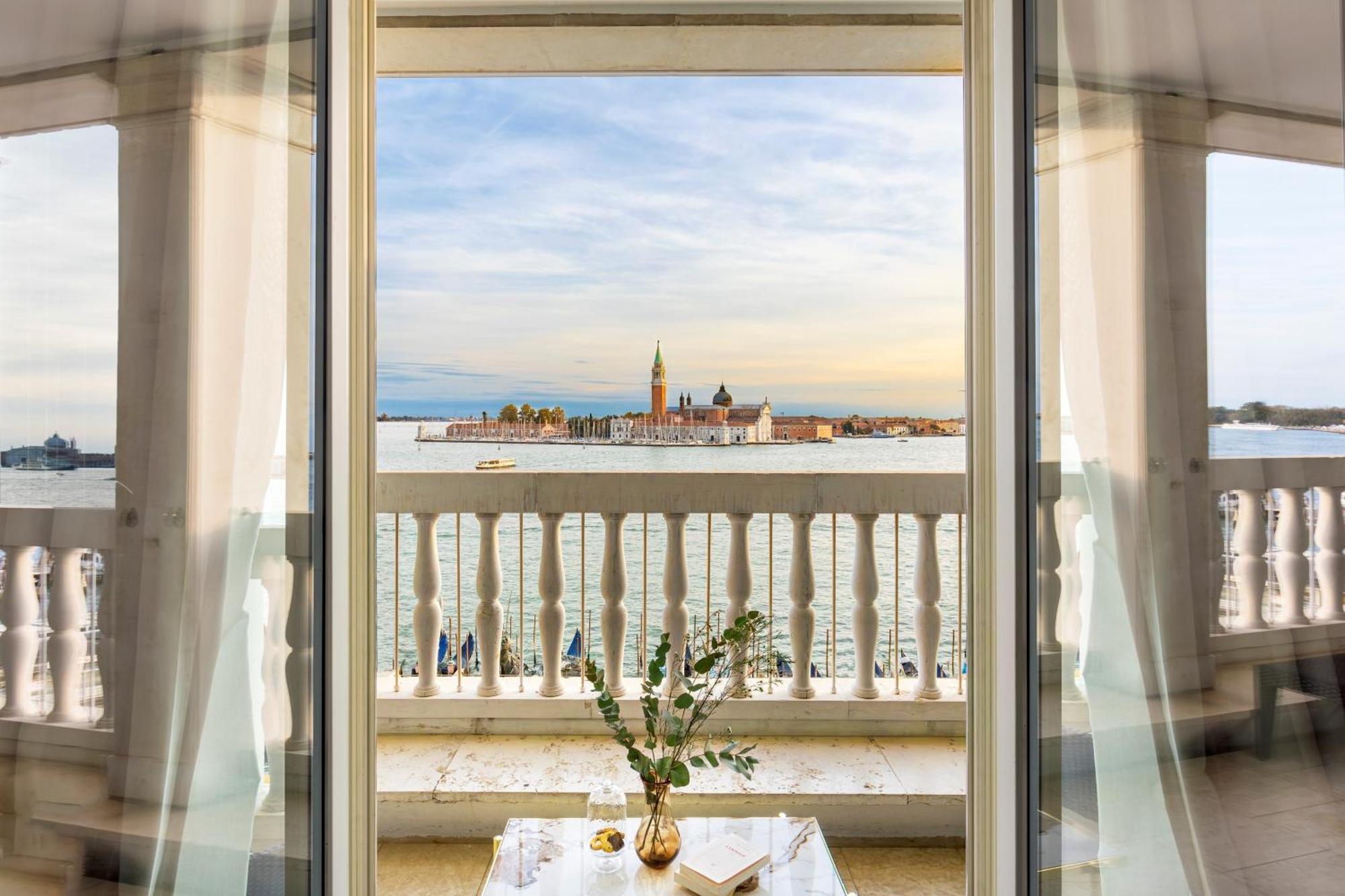 Londra Palace Venezia Eksteriør bilde